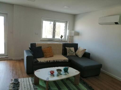 Zelu Apartamento Centro Da กัวร์ดา ภายนอก รูปภาพ