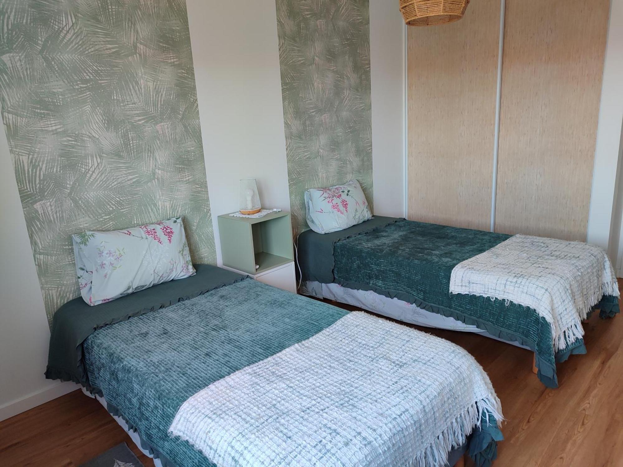 Zelu Apartamento Centro Da กัวร์ดา ภายนอก รูปภาพ